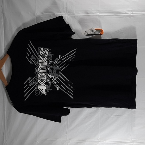Akademiks Other - NWT AKADEMIKS Black T- shirt  SZ L